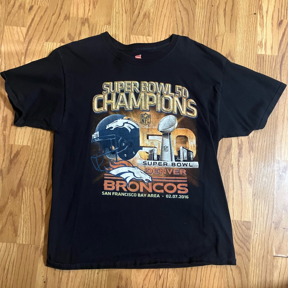 Broncos Vintage Super Bowl 50 Size Large Shirt